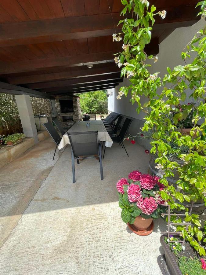 Apartman Varea Ližnjan Esterno foto